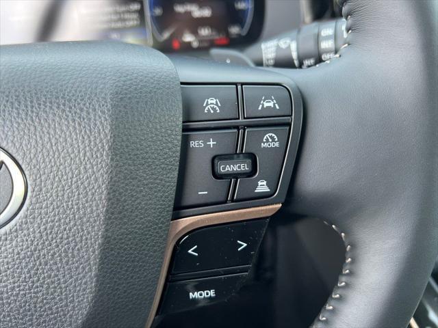 used 2025 Toyota Crown Signia car