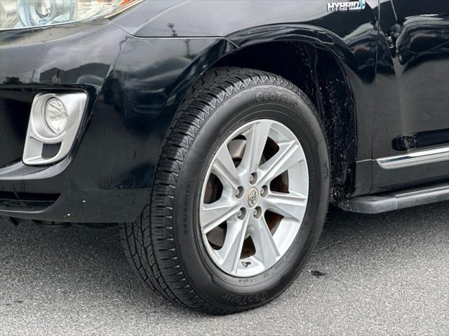 used 2012 Toyota Highlander Hybrid car, priced at $17,990