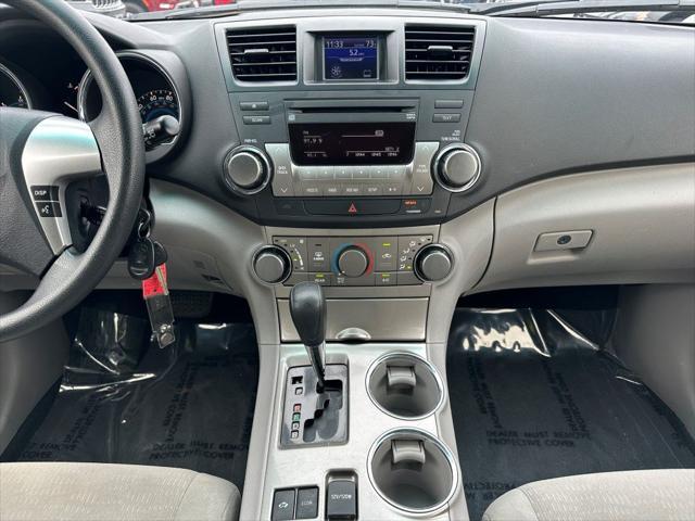 used 2012 Toyota Highlander Hybrid car, priced at $17,990