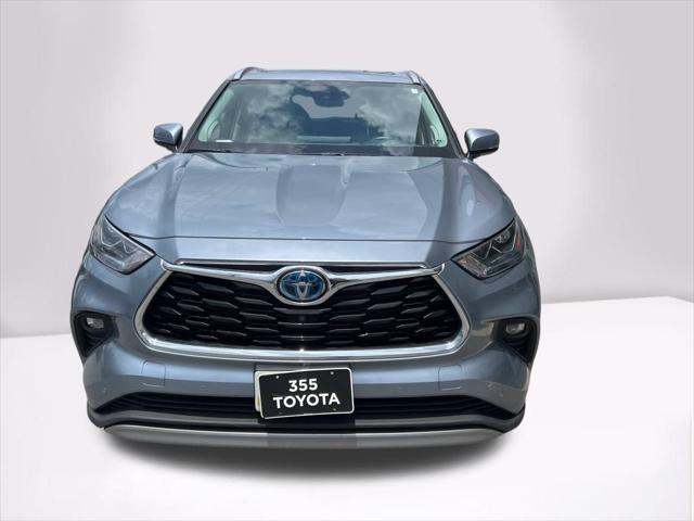 used 2021 Toyota Highlander Hybrid car, priced at $44,990