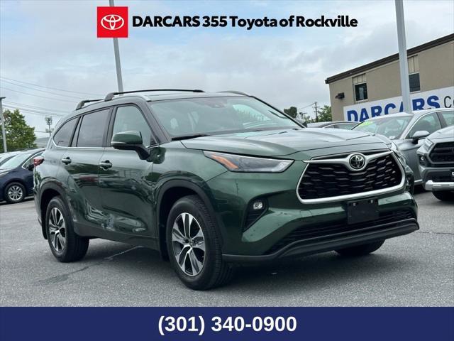 used 2023 Toyota Highlander car, priced at $35,699