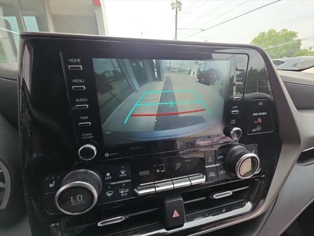 used 2021 Toyota Highlander car, priced at $25,990
