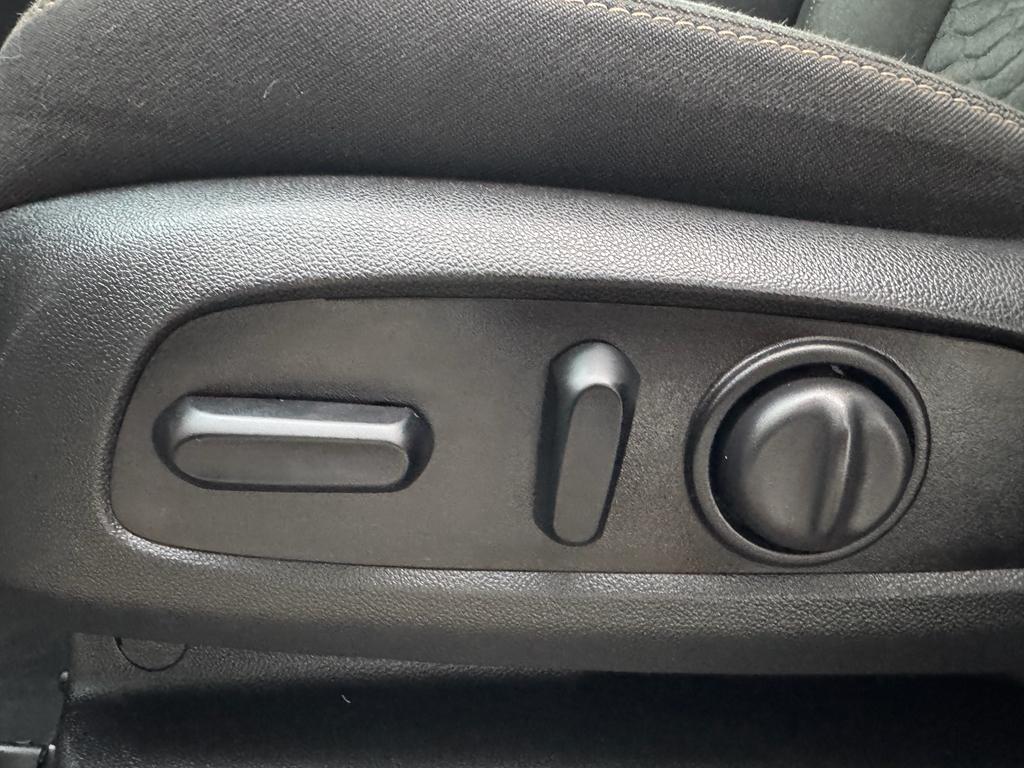 used 2021 Chevrolet Equinox car, priced at $20,500