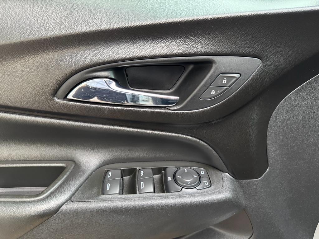 used 2021 Chevrolet Equinox car, priced at $20,500