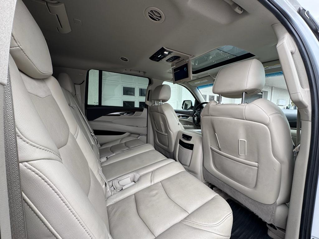 used 2018 Cadillac Escalade ESV car, priced at $31,000