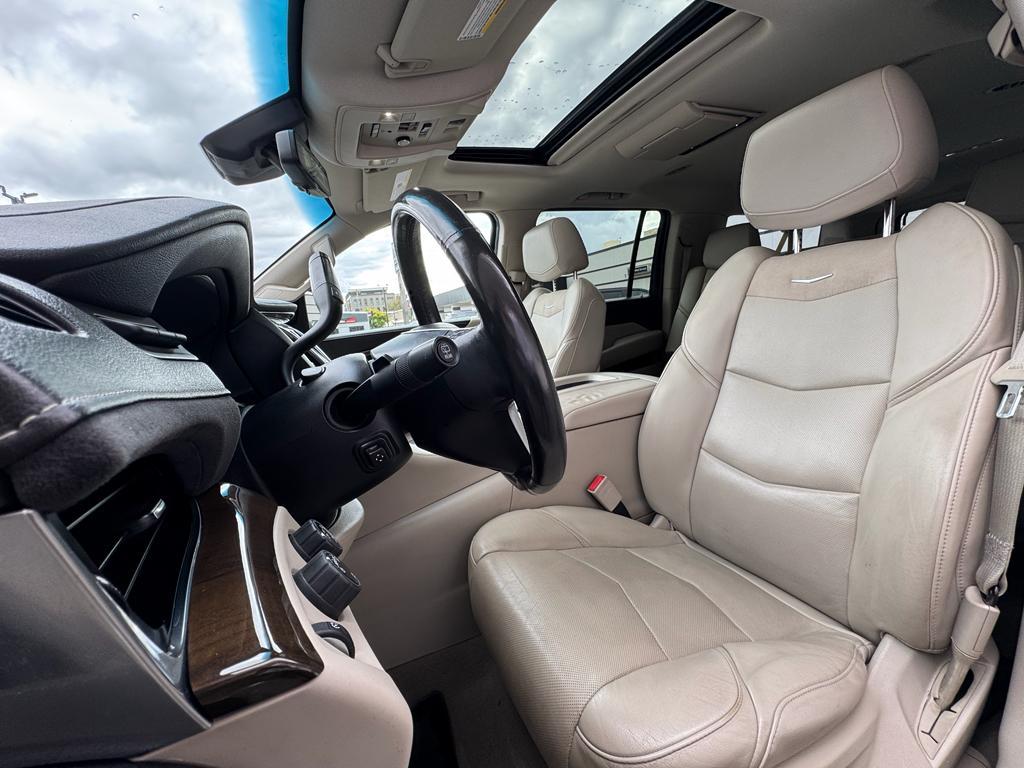 used 2018 Cadillac Escalade ESV car, priced at $31,000