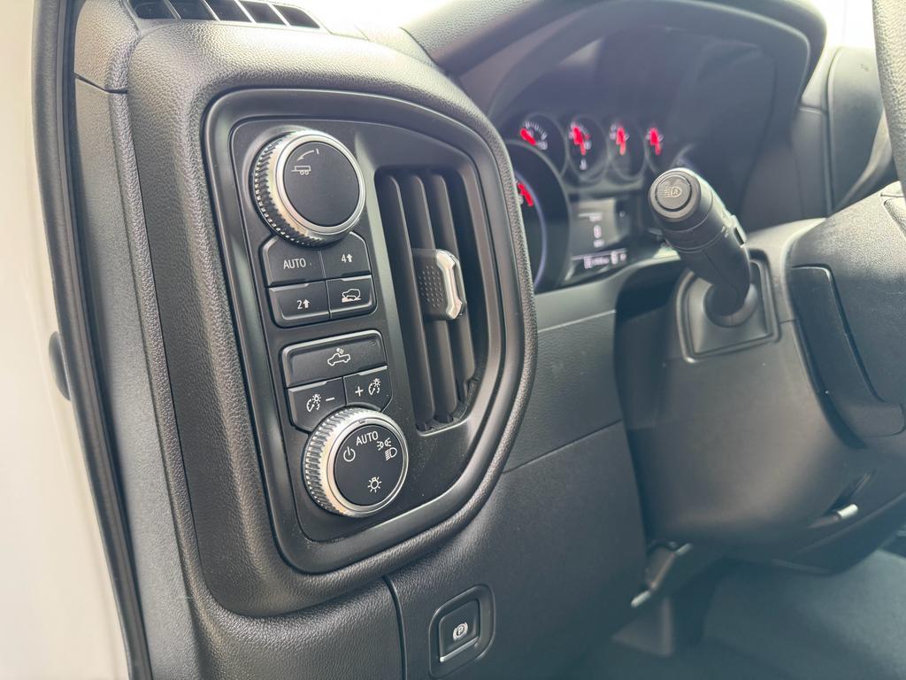 used 2023 GMC Sierra 1500 car, priced at $31,500