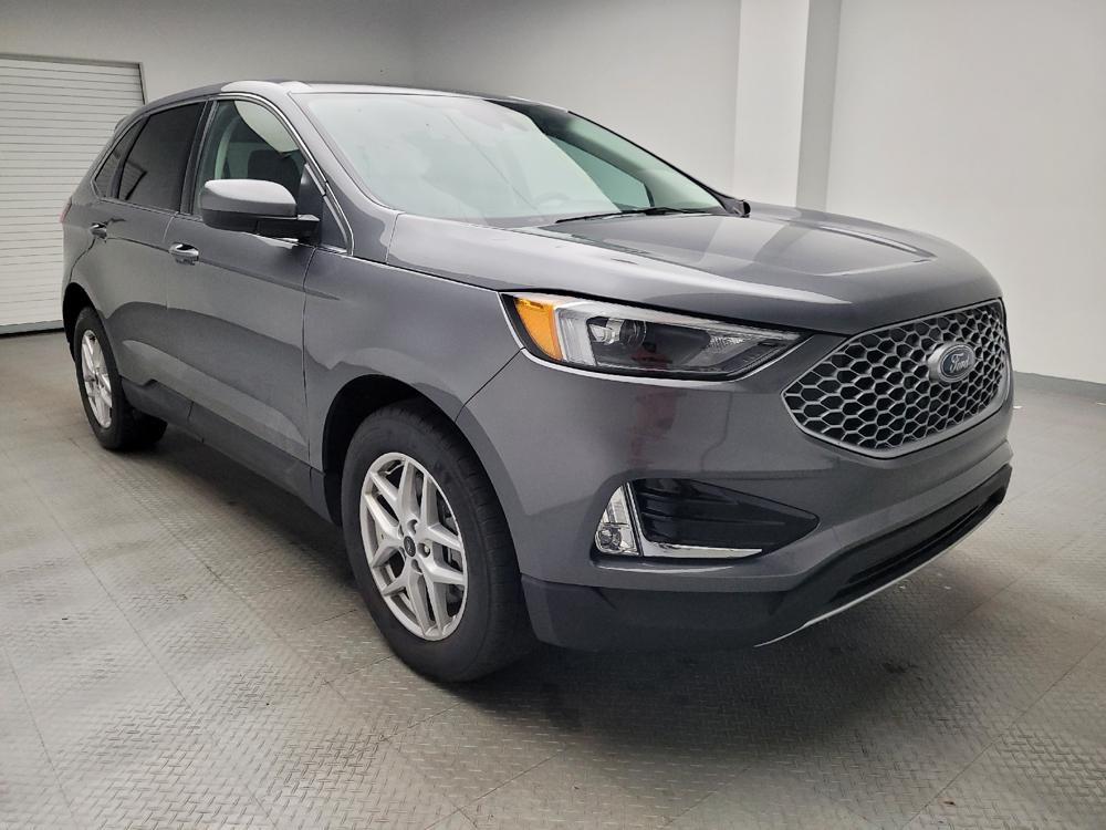 used 2024 Ford Edge car, priced at $28,895