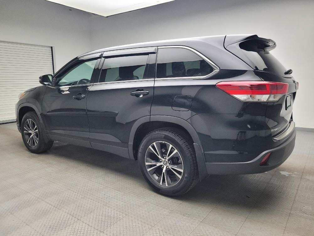 used 2019 Toyota Highlander car, priced at $23,495