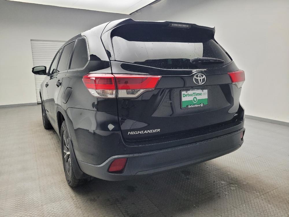 used 2019 Toyota Highlander car, priced at $22,795