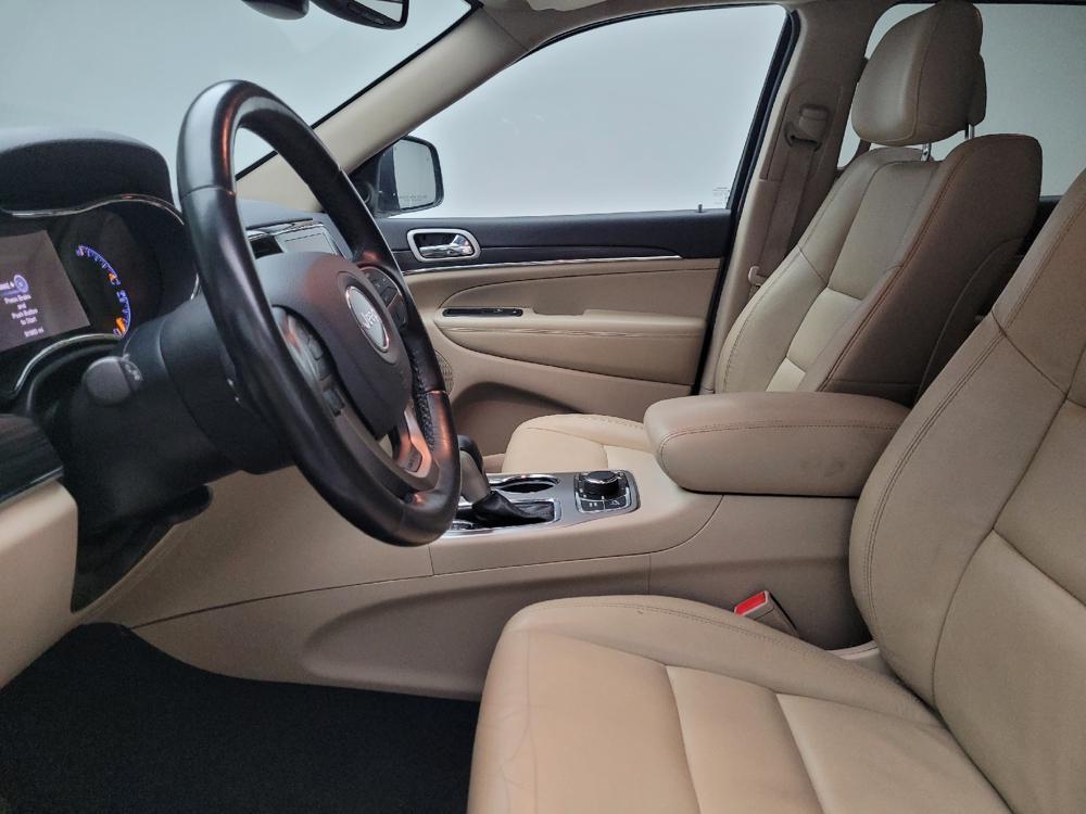 used 2020 Jeep Grand Cherokee car, priced at $21,495