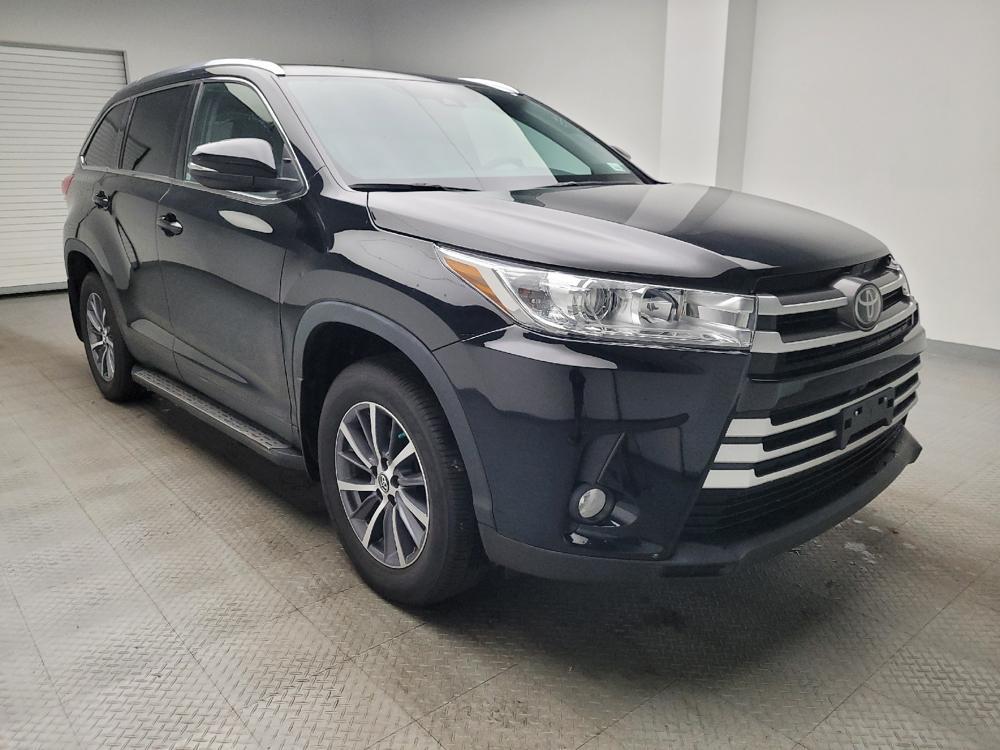 used 2019 Toyota Highlander car, priced at $31,495