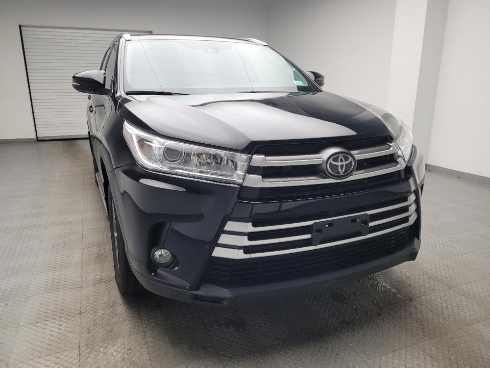 used 2019 Toyota Highlander car, priced at $31,495