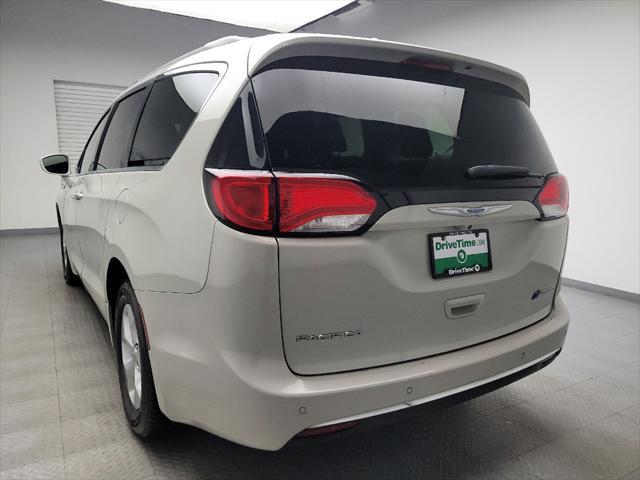 used 2017 Chrysler Pacifica Hybrid car, priced at $22,295