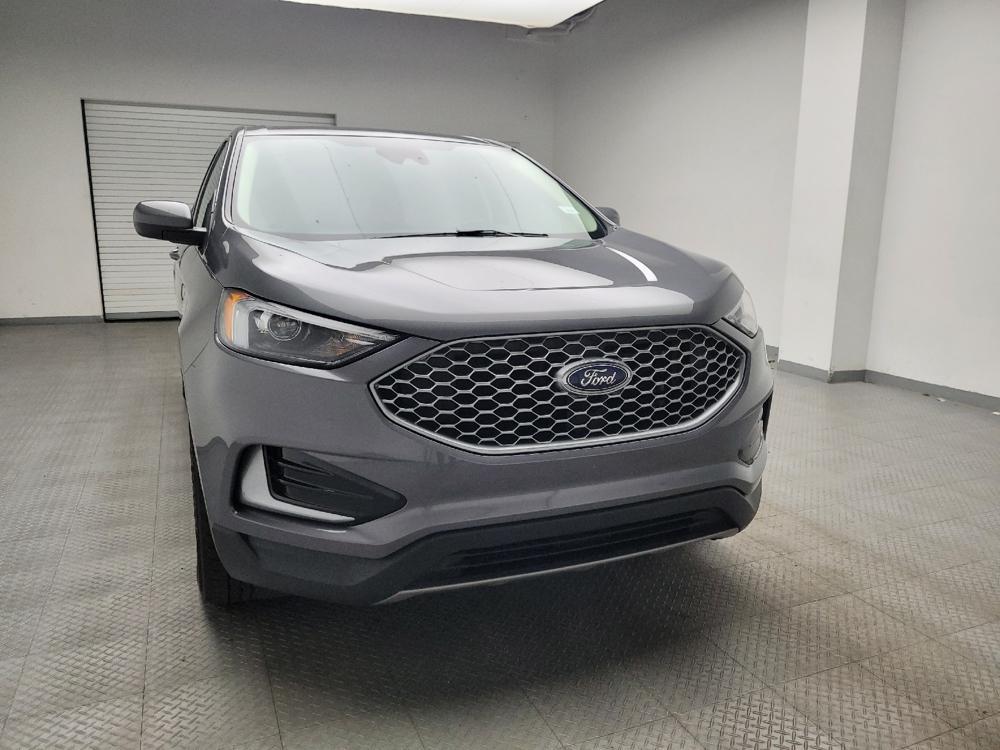 used 2024 Ford Edge car, priced at $25,895