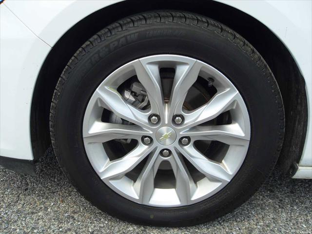 used 2020 Chevrolet Malibu car, priced at $15,302