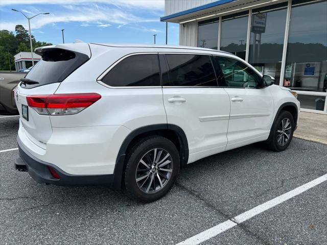 used 2018 Toyota Highlander car, priced at $19,900