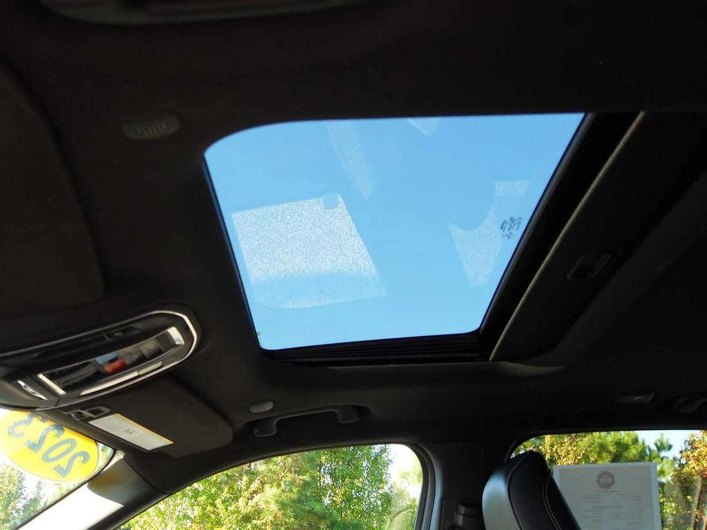 used 2023 Jeep Grand Cherokee car, priced at $33,098