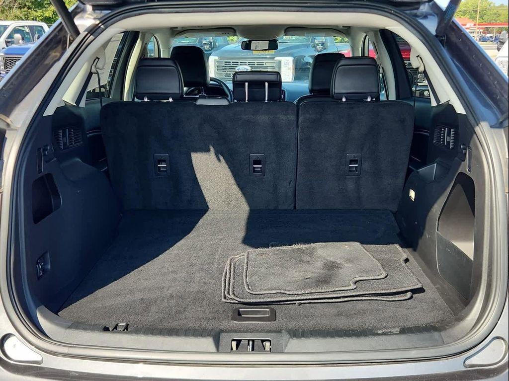 used 2024 Ford Edge car, priced at $27,109