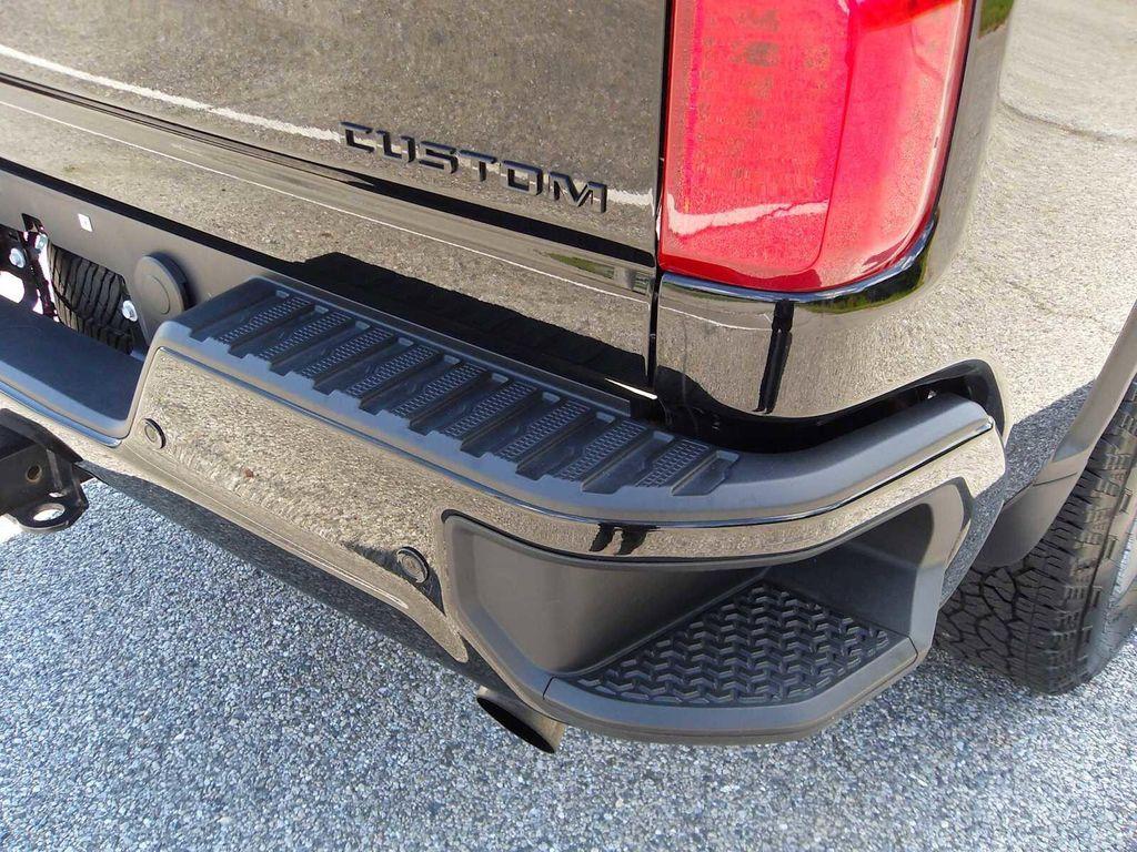used 2024 Chevrolet Silverado 2500 car, priced at $50,563