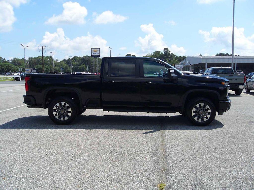 used 2024 Chevrolet Silverado 2500 car, priced at $50,563