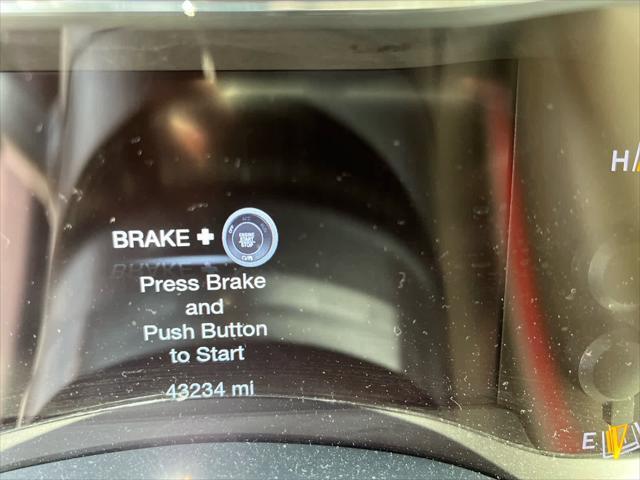 used 2021 Jeep Grand Cherokee car, priced at $32,000