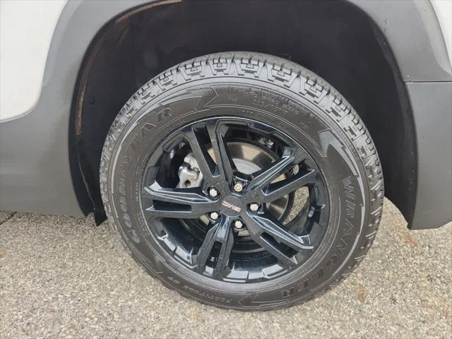 used 2022 GMC Terrain car, priced at $28,000