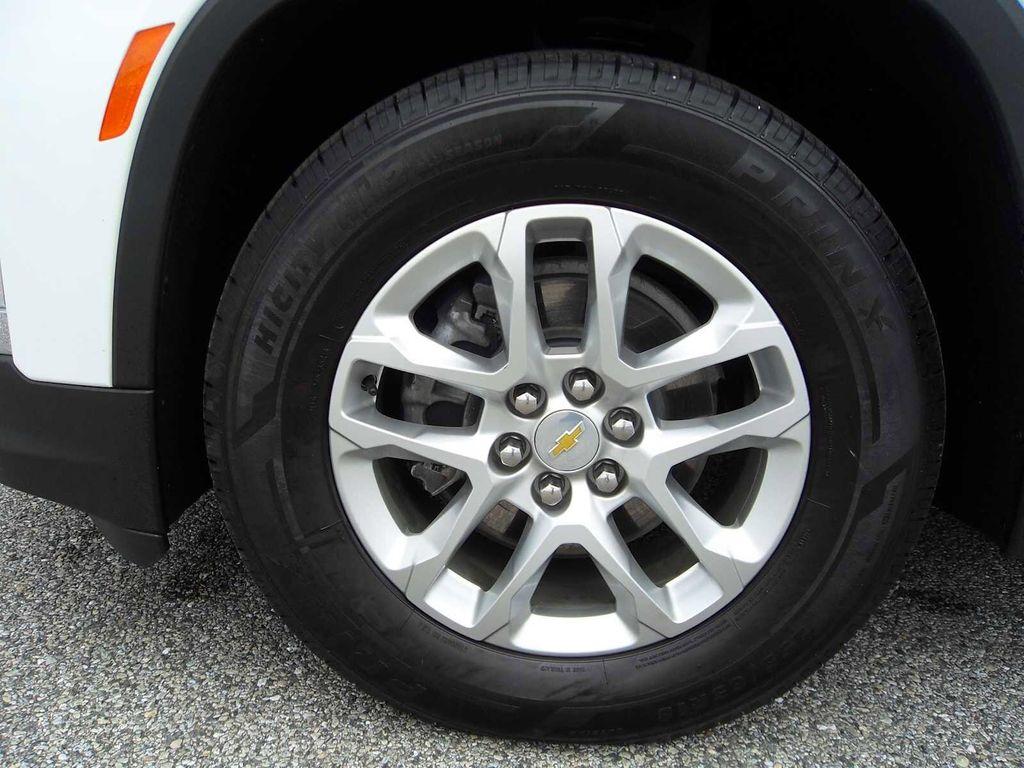 used 2022 Chevrolet Traverse car, priced at $21,818