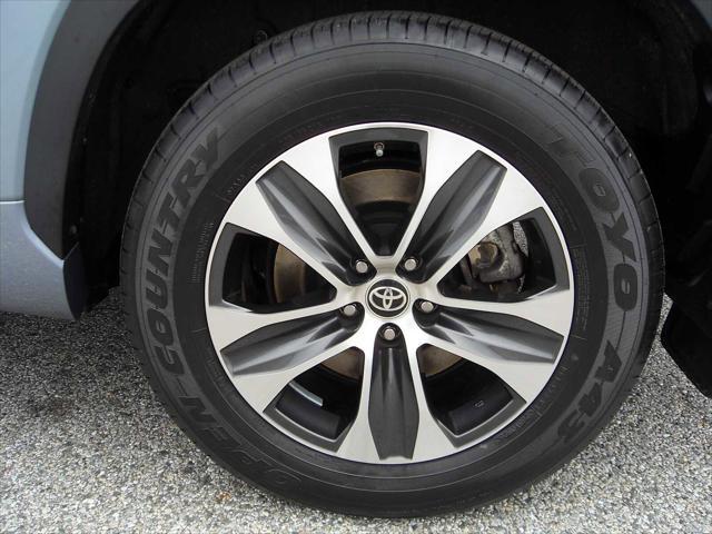 used 2021 Toyota Highlander car, priced at $29,967