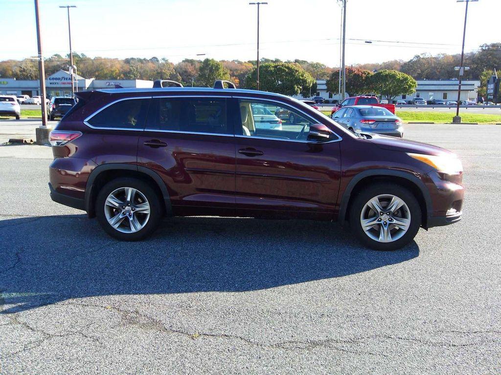 used 2015 Toyota Highlander car, priced at $19,404