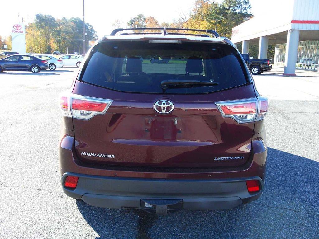 used 2015 Toyota Highlander car, priced at $19,404