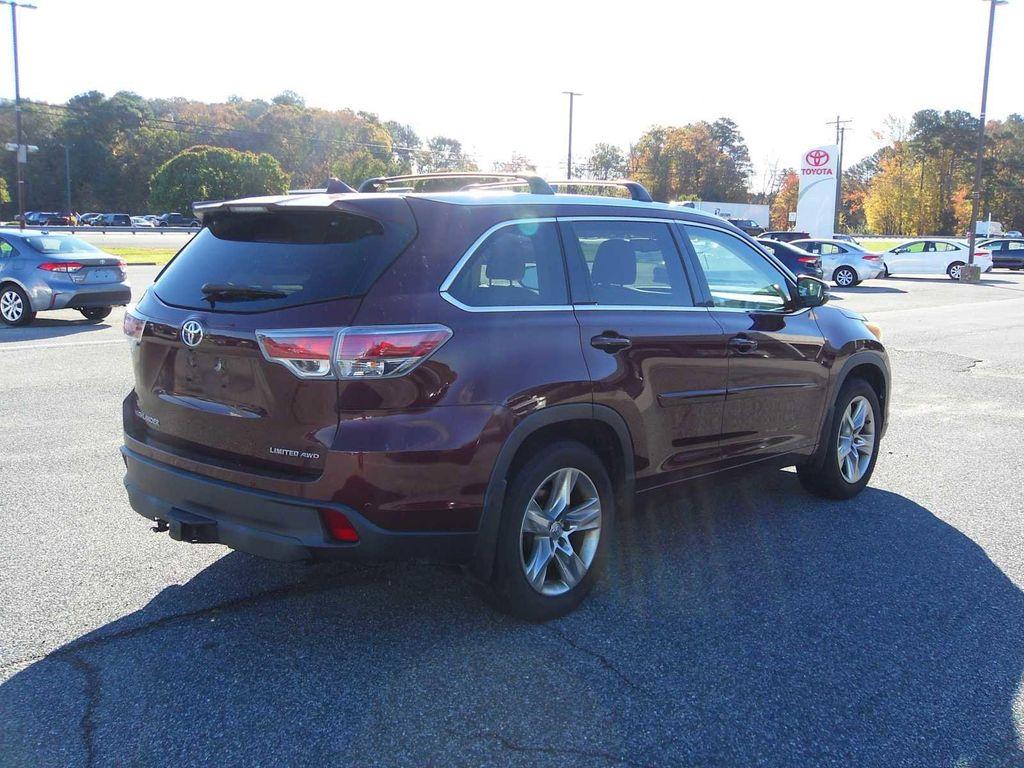 used 2015 Toyota Highlander car, priced at $19,404