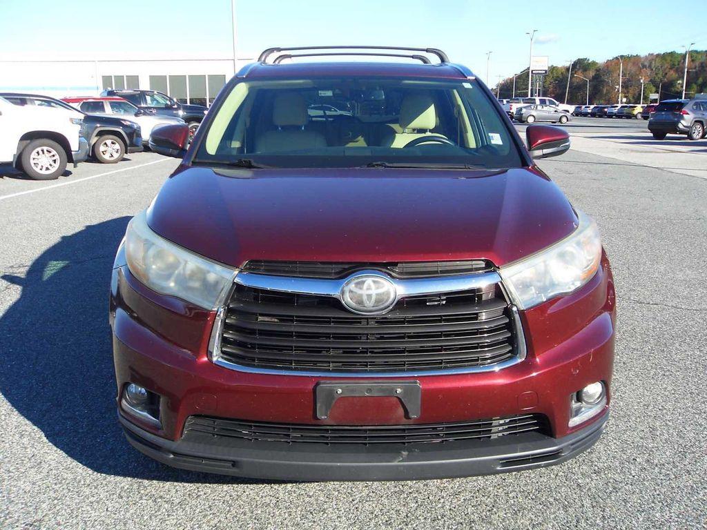 used 2015 Toyota Highlander car, priced at $19,404