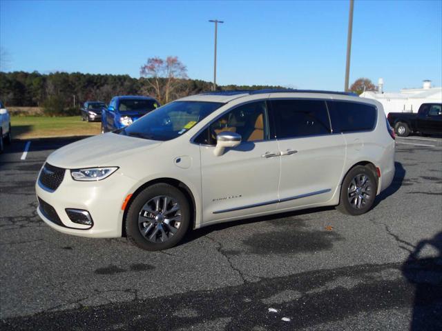 used 2021 Chrysler Pacifica car, priced at $32,000