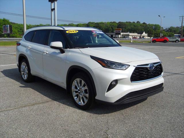 used 2022 Toyota Highlander Hybrid car, priced at $40,855