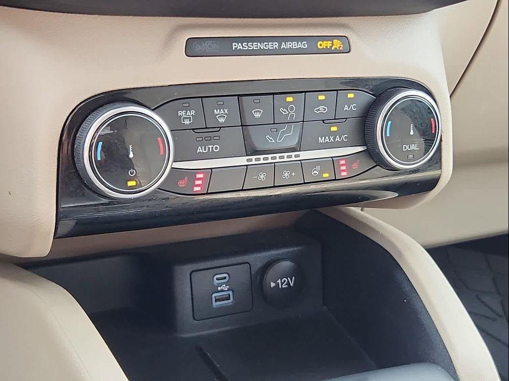used 2022 Ford Escape car, priced at $21,000