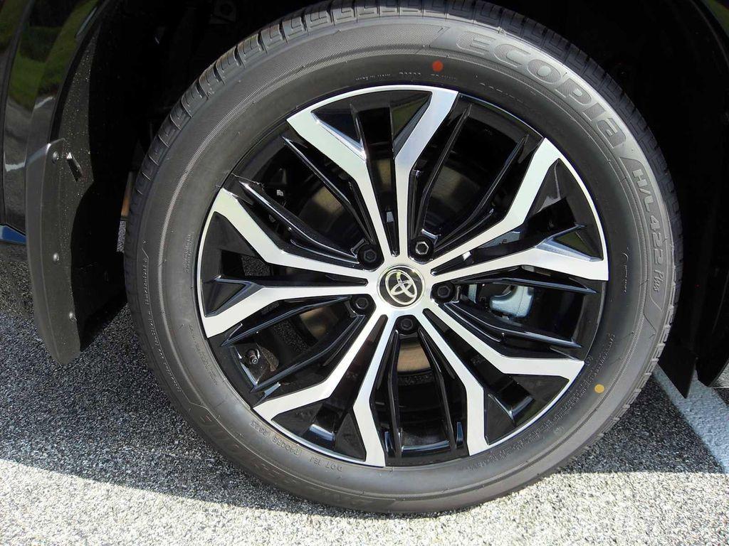 new 2025 Toyota Crown Signia car, priced at $45,595