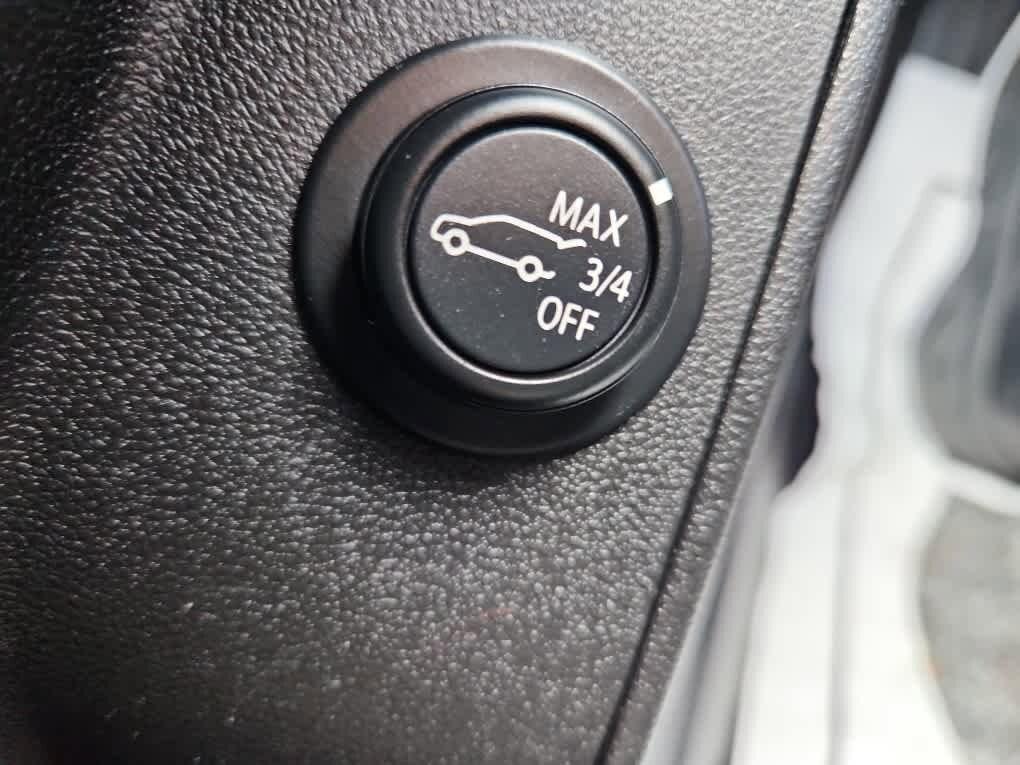 used 2022 Chevrolet Equinox car, priced at $29,000