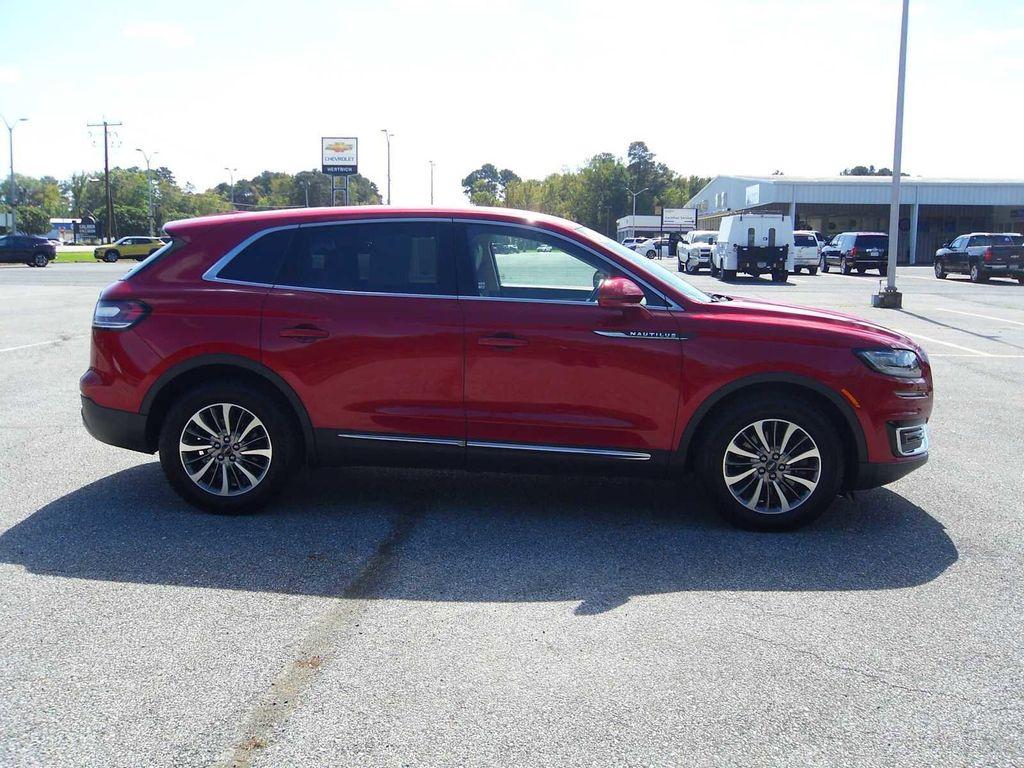 used 2020 Lincoln Nautilus car, priced at $26,000