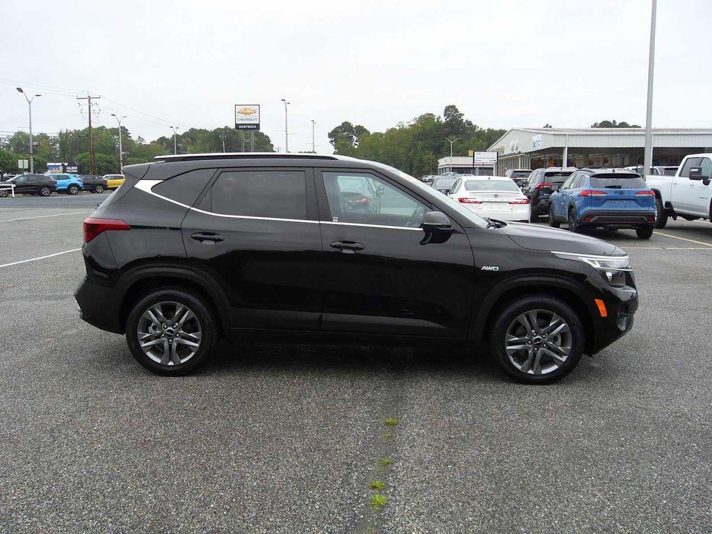 used 2023 Kia Seltos car, priced at $21,783