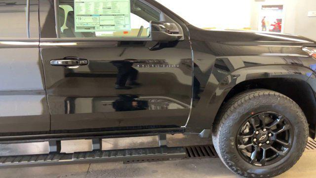 new 2025 Chevrolet Colorado car, priced at $50,665