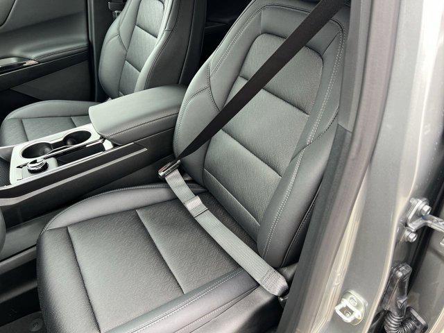 new 2026 Chevrolet Equinox car, priced at $32,545