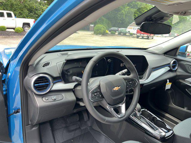 new 2025 Chevrolet Trax car, priced at $25,350