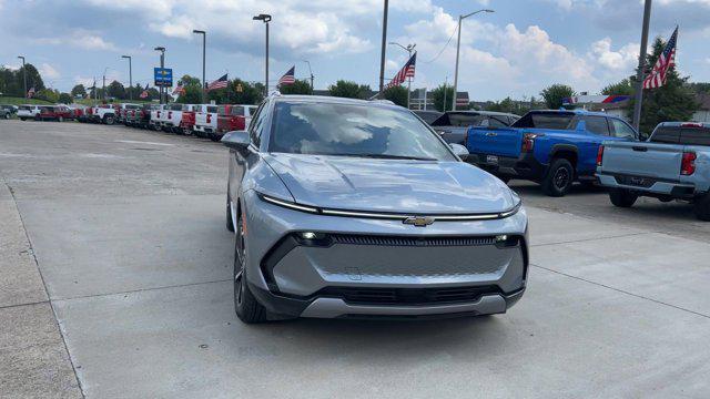 new 2025 Chevrolet Equinox EV car, priced at $44,015