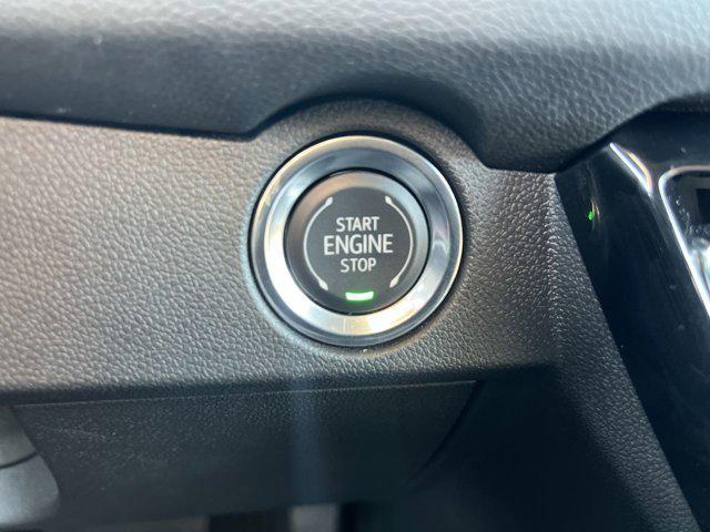 new 2025 Chevrolet Traverse car, priced at $43,560