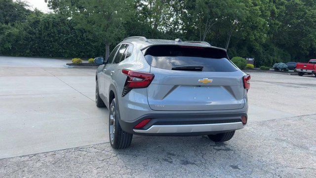 new 2025 Chevrolet Trax car, priced at $24,345