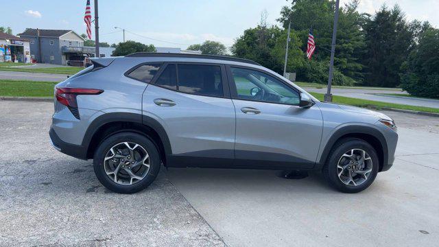 new 2025 Chevrolet Trax car, priced at $24,345