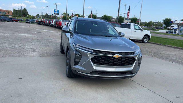 new 2025 Chevrolet Trax car, priced at $24,345