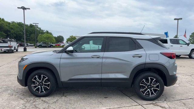 new 2025 Chevrolet TrailBlazer car, priced at $32,185