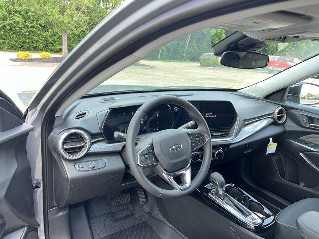 new 2025 Chevrolet Trax car, priced at $26,160